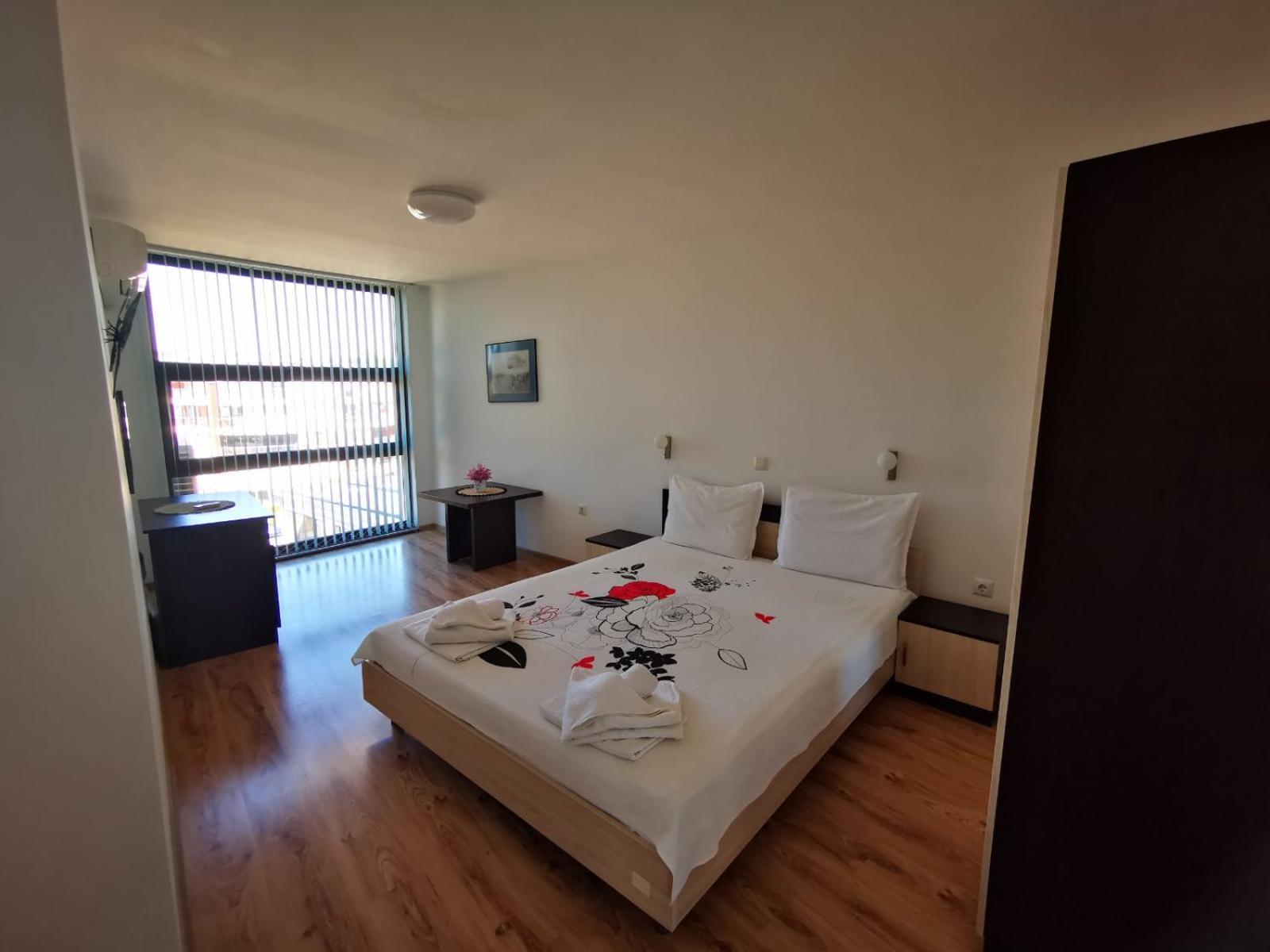 Azur Apartments Sozopol Exterior photo